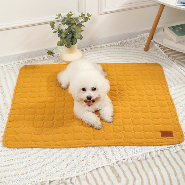 SnuggleNest Pet Mat – Ultra Soft & Warm